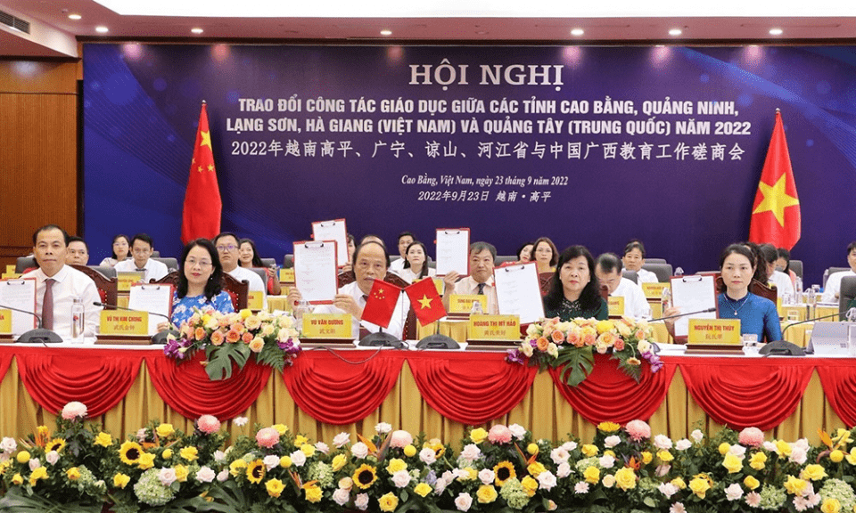 Quan hệ Việt Nam - Trung Quốc phát triển trên những nền tảng tích cực, thuận lợi - Bài 1: Thúc đẩy hợp